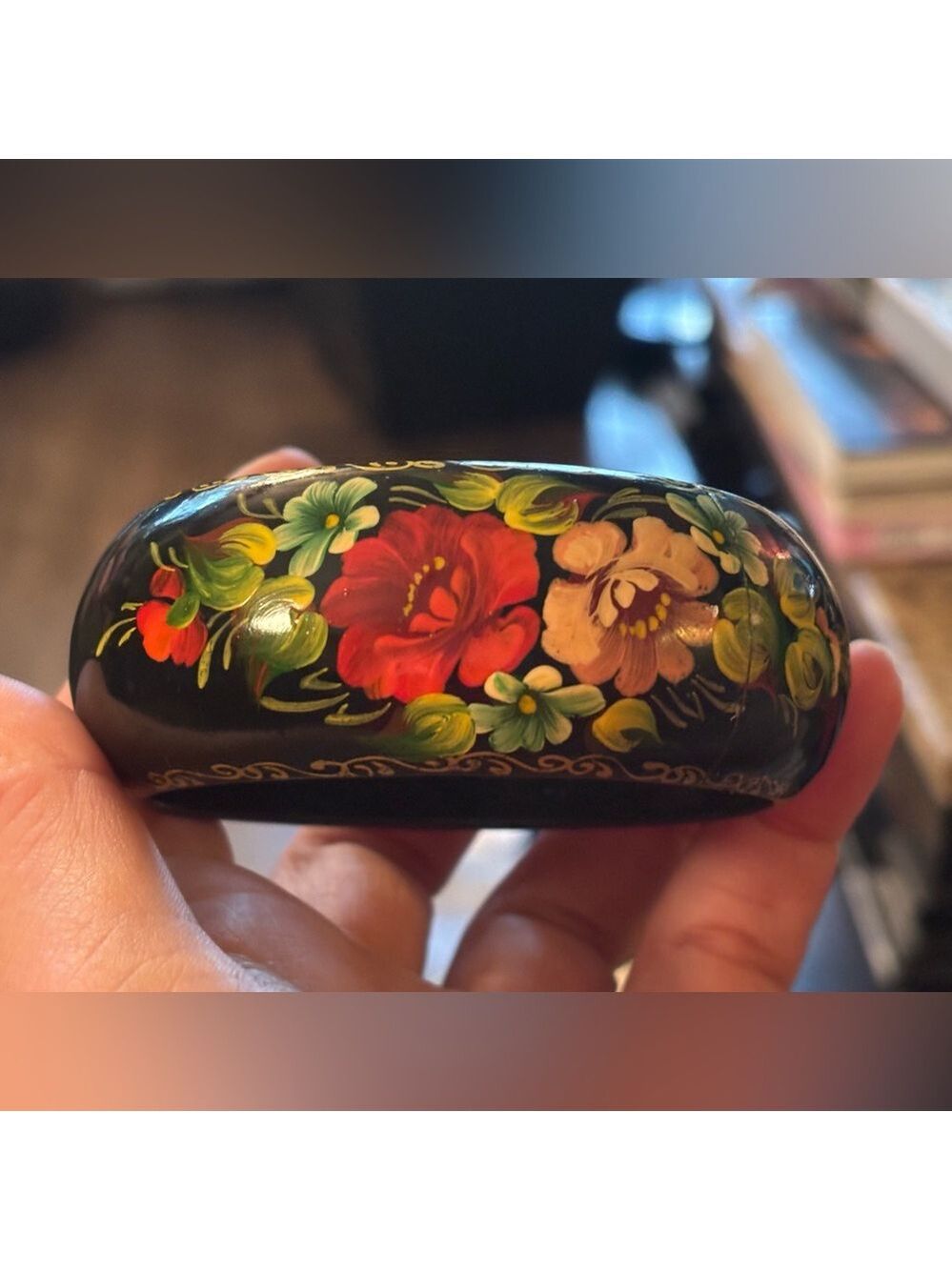 VINTAGE Russian Black Lacquer Floral Painted Bangle Bracelet Small - Picture 9 of 17